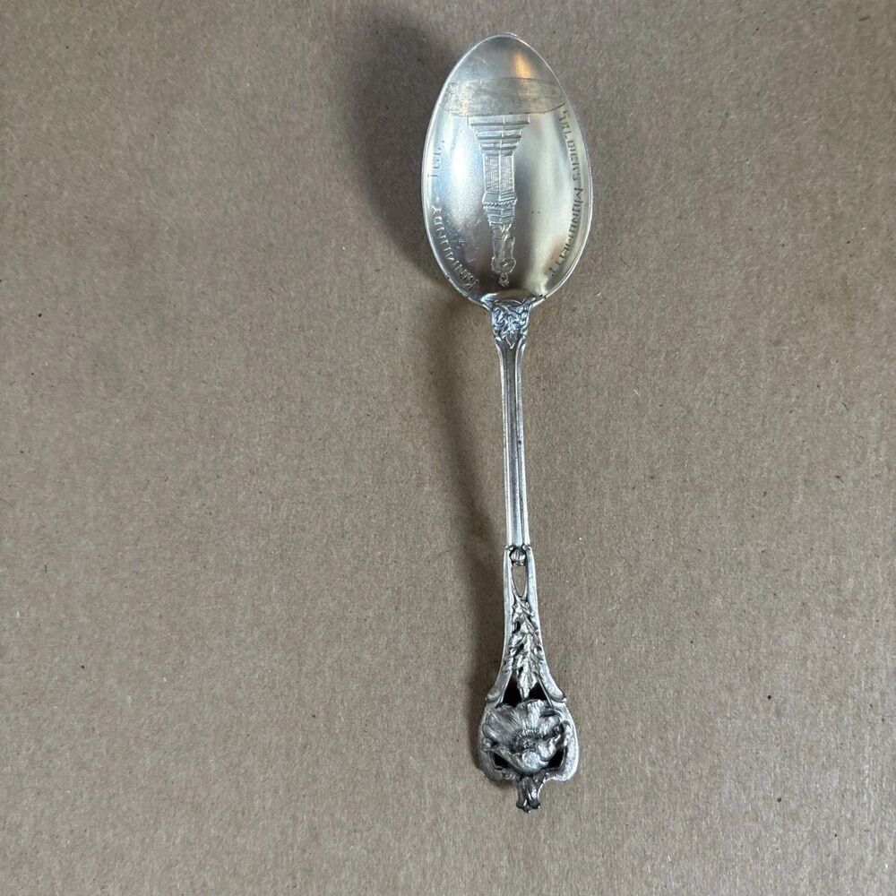 Antique Sterling Silver Souvenir Spoon Soldiers Monument Kinmundy Illinois State